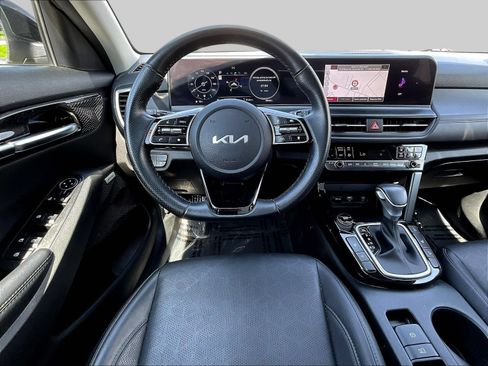 Used 2024 Kia Seltos SX AWD/4WD image 11