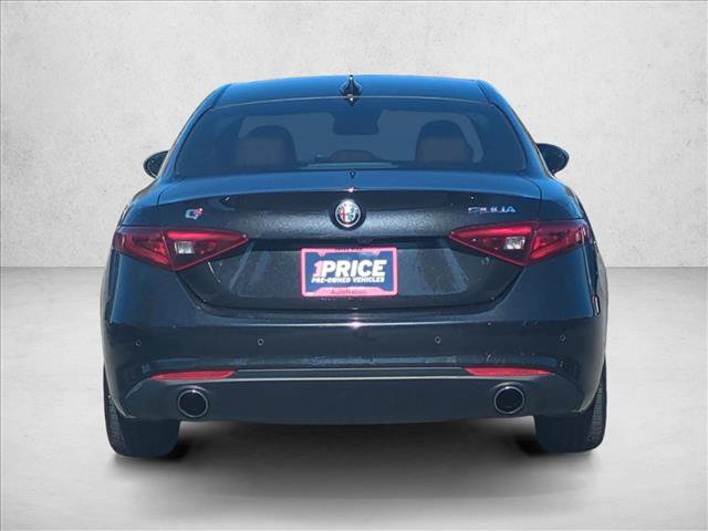 Used 2017 Alfa Romeo Giulia AWD image 7