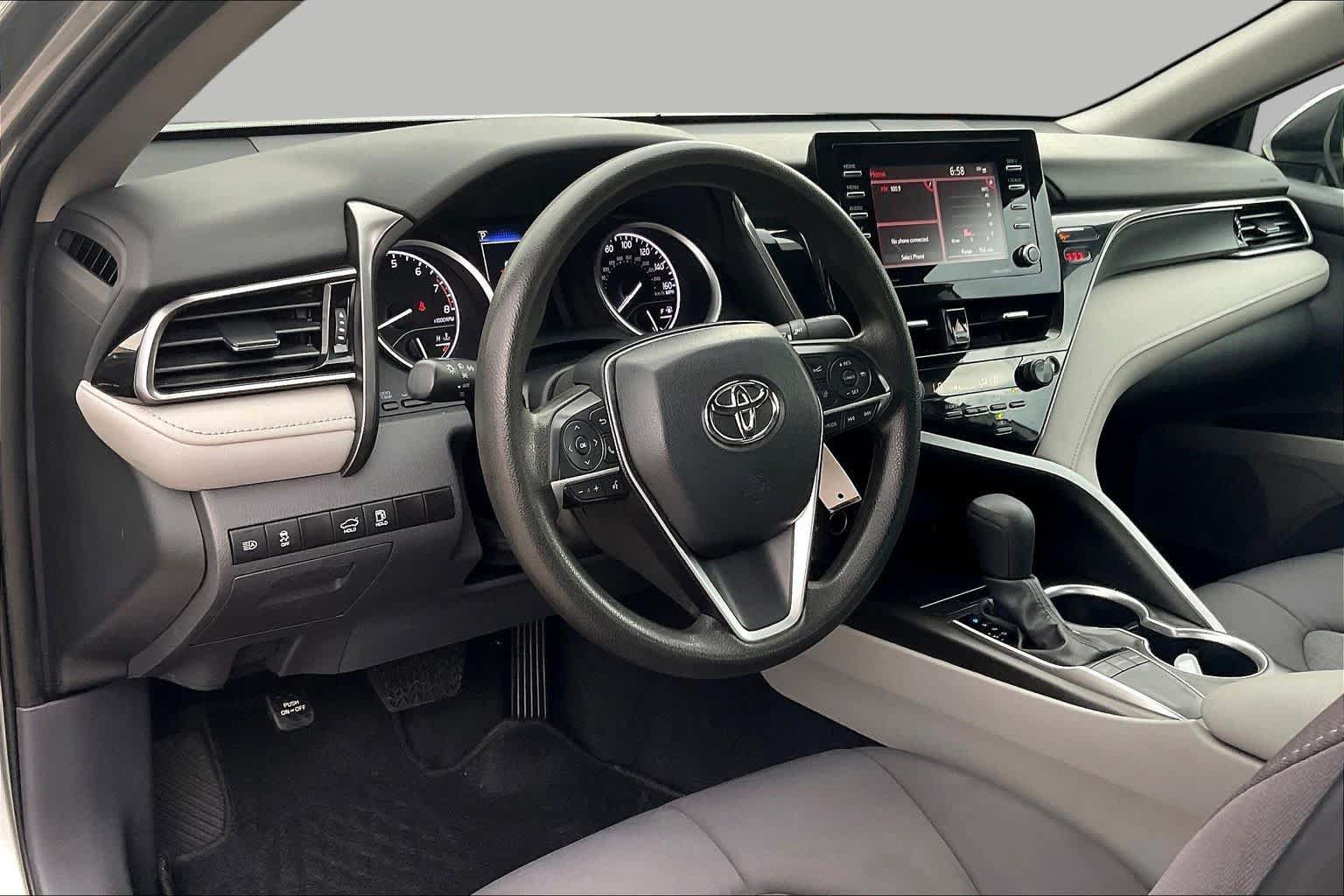 Used 2024 Toyota Camry LE FWD image 17