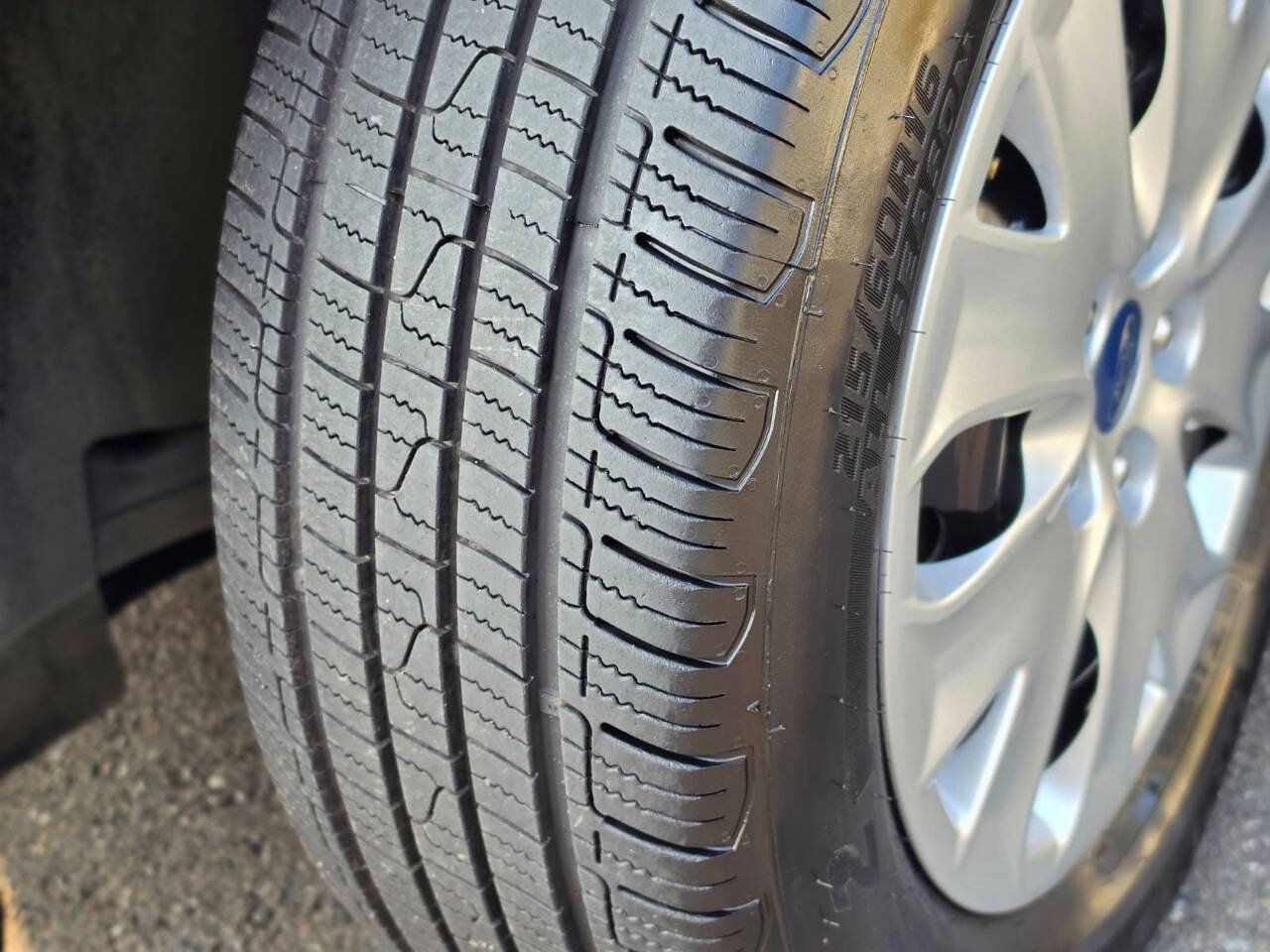 Used 2020 Ford Fusion S FWD image 12