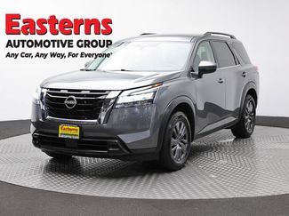 Used 2022 Nissan Pathfinder SV FWD video 1