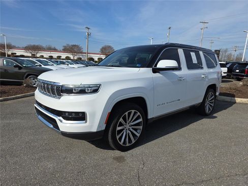 Used 2022 Jeep Grand Wagoneer Series II w/ Convenience Group III image 9