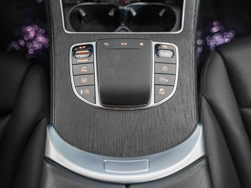 Certified 2022 Mercedes-Benz GLC 300 image 19