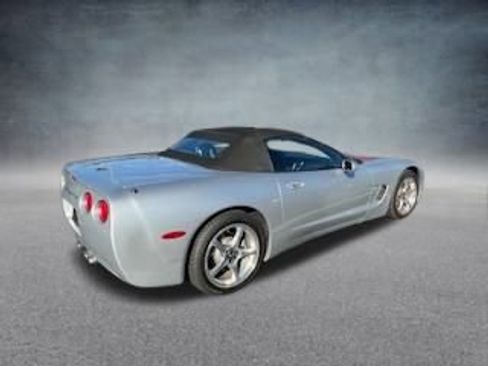 Used 1998 Chevrolet Corvette Convertible w/ Memory Pkg image 8