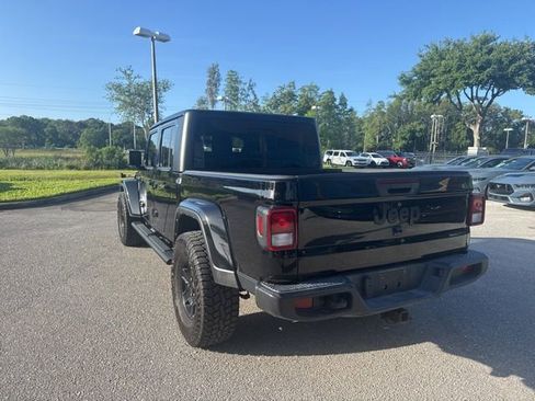 Used 2022 Jeep Gladiator Sport image 3