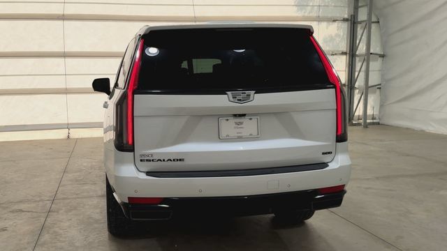 Used 2021 Cadillac Escalade Sport w/ LPO, ONYX Package AWD/4WD image 3