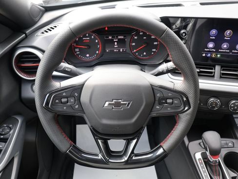 New 2026 Chevrolet Trax RS w/ Sunroof Package FWD image 13