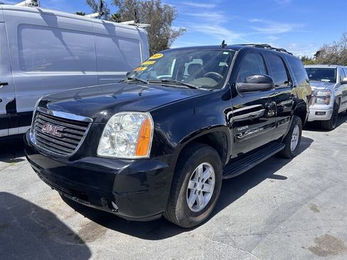 Used 2007 GMC Yukon SLT w/ SLT Preferred Equipment Group image 13
