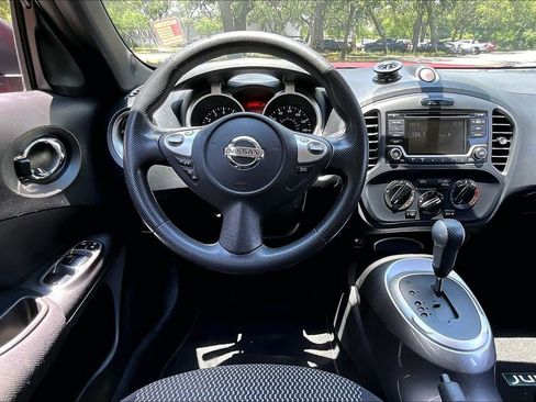 Used 2016 Nissan Juke S FWD image 8