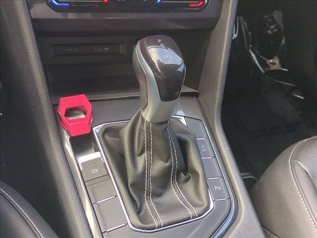 Used 2023 Volkswagen Tiguan SE R-Line FWD image 12