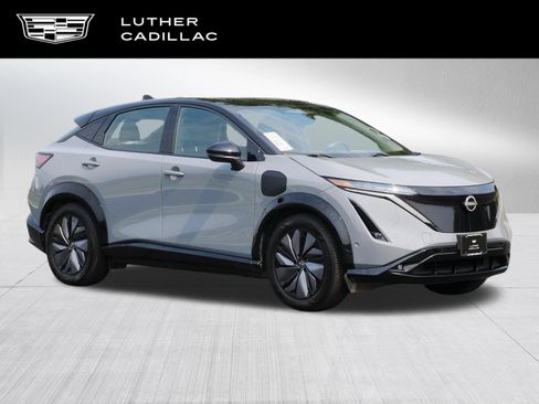 Used 2023 Nissan Ariya AWD/4WD image 1