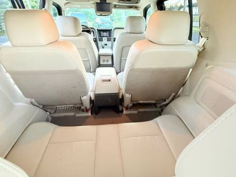Used 2004 Lincoln Aviator Luxury AWD/4WD image 14