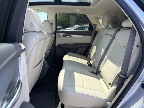 Used 2019 Cadillac XT5 Premium Luxury w/ Driver Assist Package FWD image 27