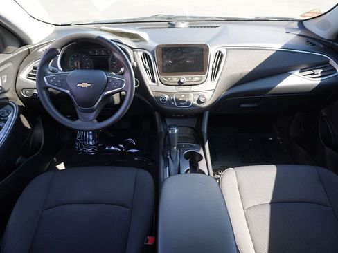 Used 2020 Chevrolet Malibu LS FWD image 25