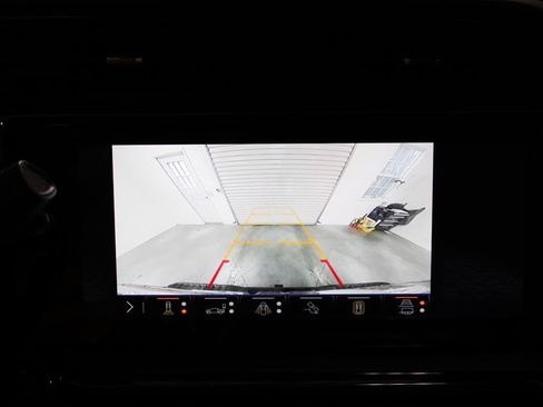 Used 2024 GMC Sierra 2500 AT4 w/ AT4 Premium Plus Package image 34