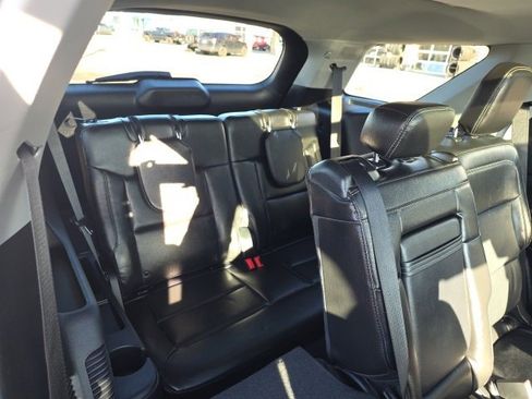 Used 2022 Ford Explorer Limited w/ Hybrid Equipment Group 310A image 14