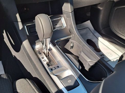 Certified 2024 Subaru Ascent Premium w/ Convenience Package image 15