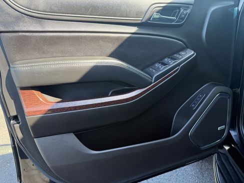 Used 2019 GMC Yukon SLT w/ Open Road Package image 10