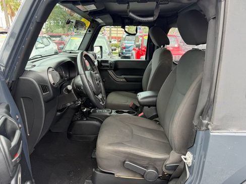 Used 2016 Jeep Wrangler Sport w/ Quick Order Package 24S AWD/4WD image 10