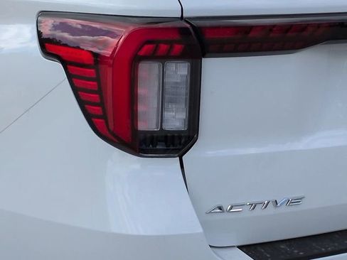 New 2025 Ford Explorer Active image 12