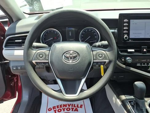 Used 2022 Toyota Camry LE FWD image 20