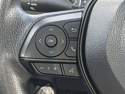 Used 2024 Toyota Corolla LE image 31