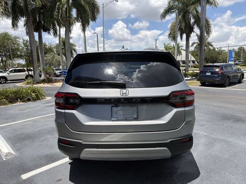 Used 2023 Honda Pilot EX-L image 7