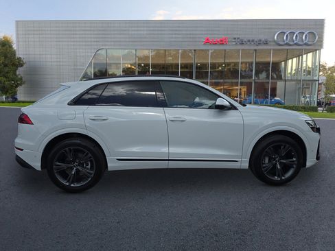 New 2026 Audi Q8 Premium image 3