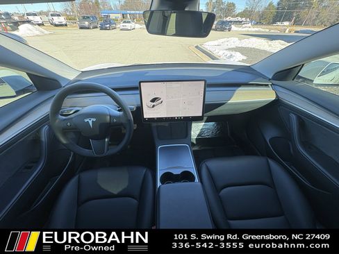 Used 2023 Tesla Model 3 Standard Range image 18