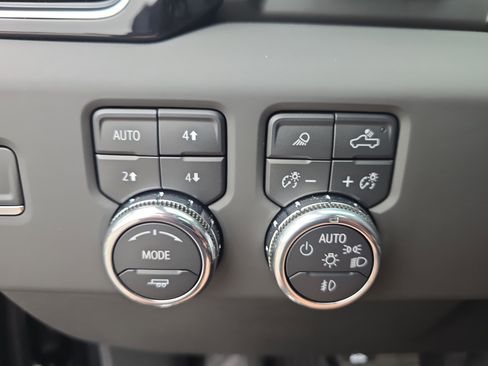 Used 2025 GMC Sierra 1500 Denali Ultimate AWD/4WD image 26