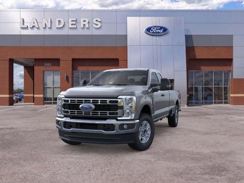 New 2026 Ford F250 XLT w/ FX4 Off-Road Package AWD/4WD image 2