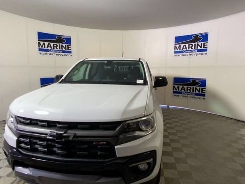 Used 2022 Chevrolet Colorado Z71 AWD/4WD image 5