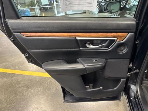 Used 2019 Honda CR-V Touring image 27