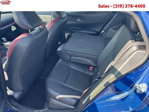 New 2026 Toyota Prius Plug-In Hybrid FWD image 11