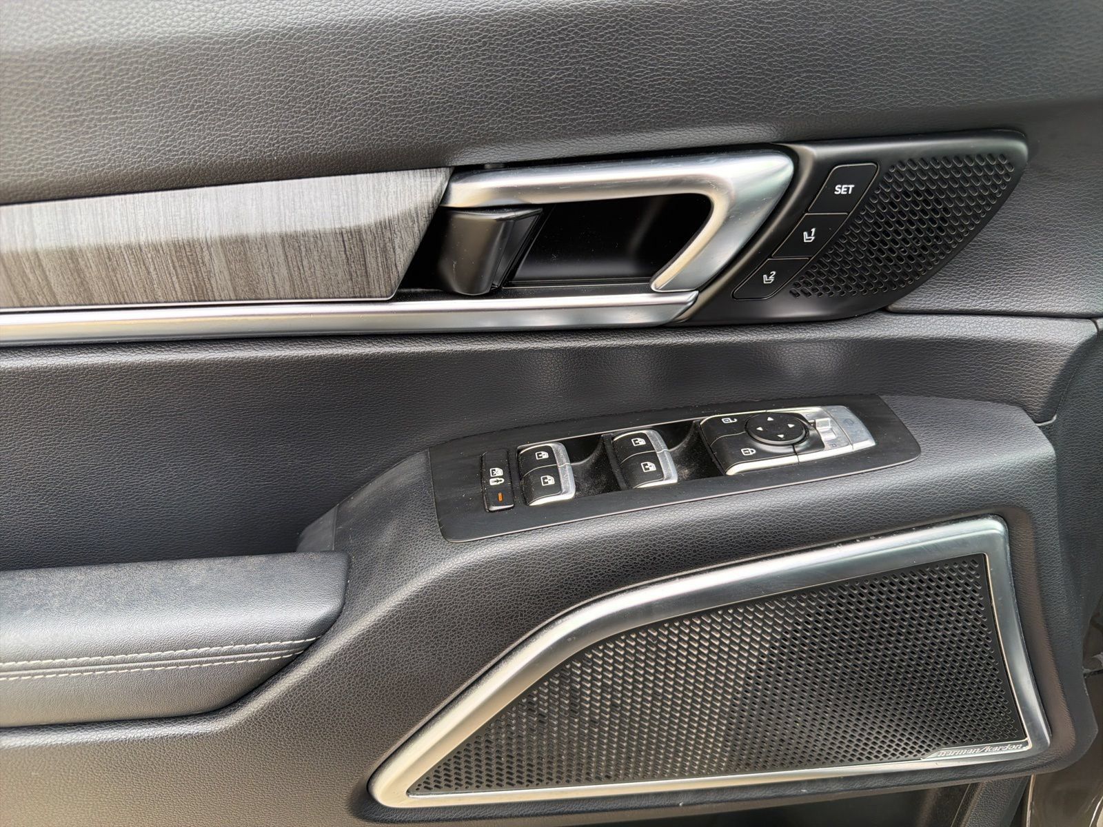 Used 2023 Kia Telluride SX AWD/4WD image 15