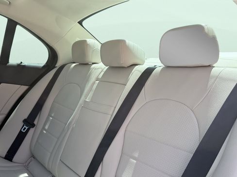 Used 2018 Mercedes-Benz C 300 Sedan image 44