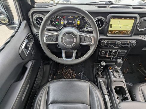 Used 2023 Jeep Wrangler Sahara image 20
