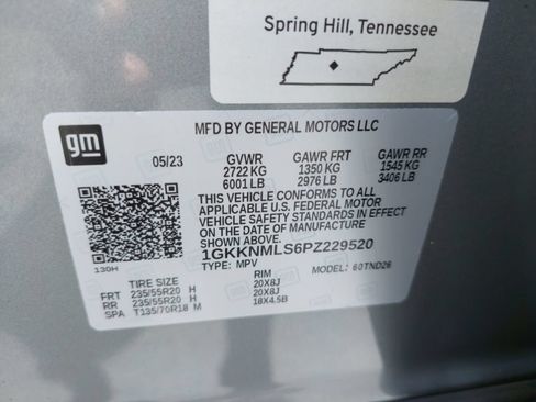 Used 2023 GMC Acadia SLT w/ Technology Package FWD image 10