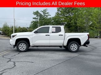 Used 2025 Toyota Tacoma SR AWD/4WD video 2