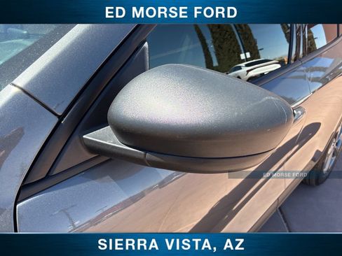 Certified 2025 Ford Escape ST-Line AWD/4WD image 5