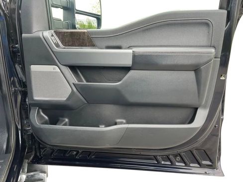 Used 2021 Ford F150 Lariat w/ Equipment Group 502A High AWD/4WD image 18
