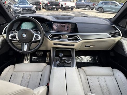 Used 2020 BMW X5 M50i w/ Premium Package image 16