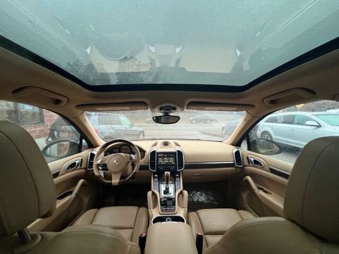 Used 2012 Porsche Cayenne image 15