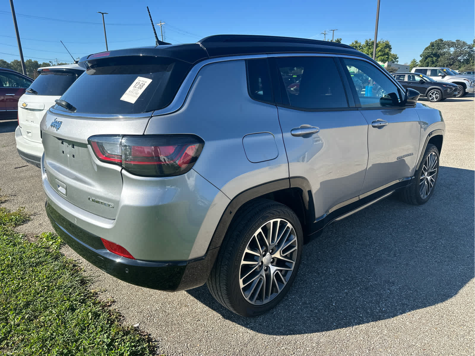 Used 2023 Jeep Compass Limited w/ Elite Group AWD/4WD image 5