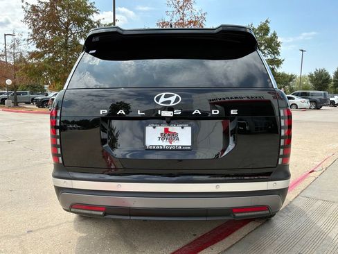 Used 2026 Hyundai Palisade SEL FWD image 7