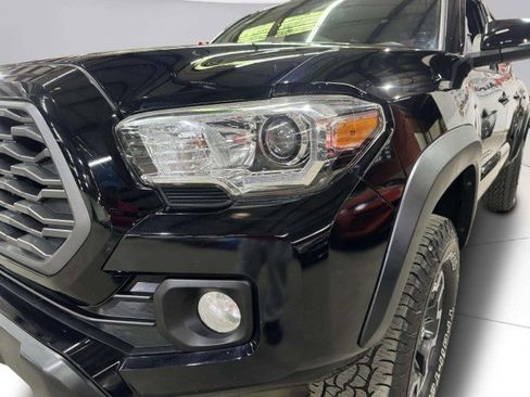 Used 2020 Toyota Tacoma TRD Off-Road w/ Technology Package image 7