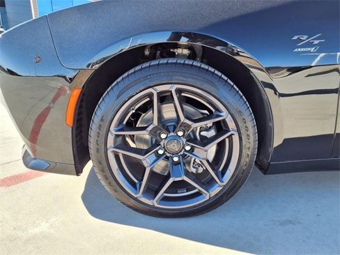 New 2024 Dodge Charger R/T w/ Plus Group image 17