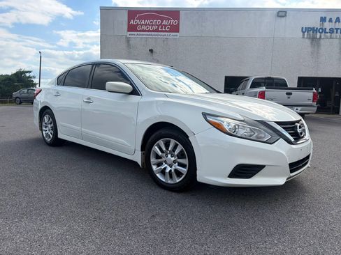 Used 2017 Nissan Altima 2.5 S w/ Power Driver Seat Package FWD image 14