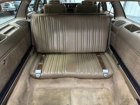 Used 1993 Buick Roadmaster Estate image 42