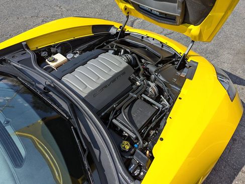 Used 2015 Chevrolet Corvette Stingray Convertible w/ 2LT Preferred Equipment Group RWD image 45
